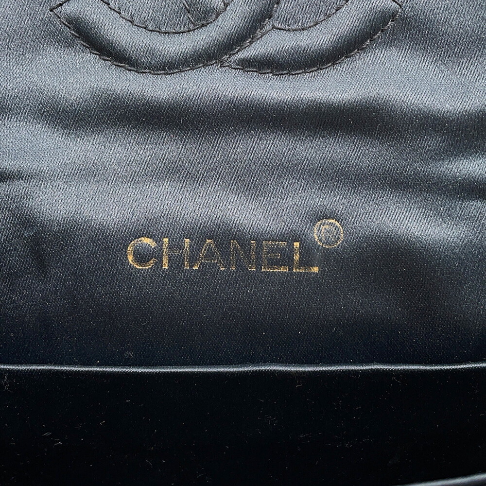 CHANEL Black Logo Shoulder Bag - Picture 13 of 15